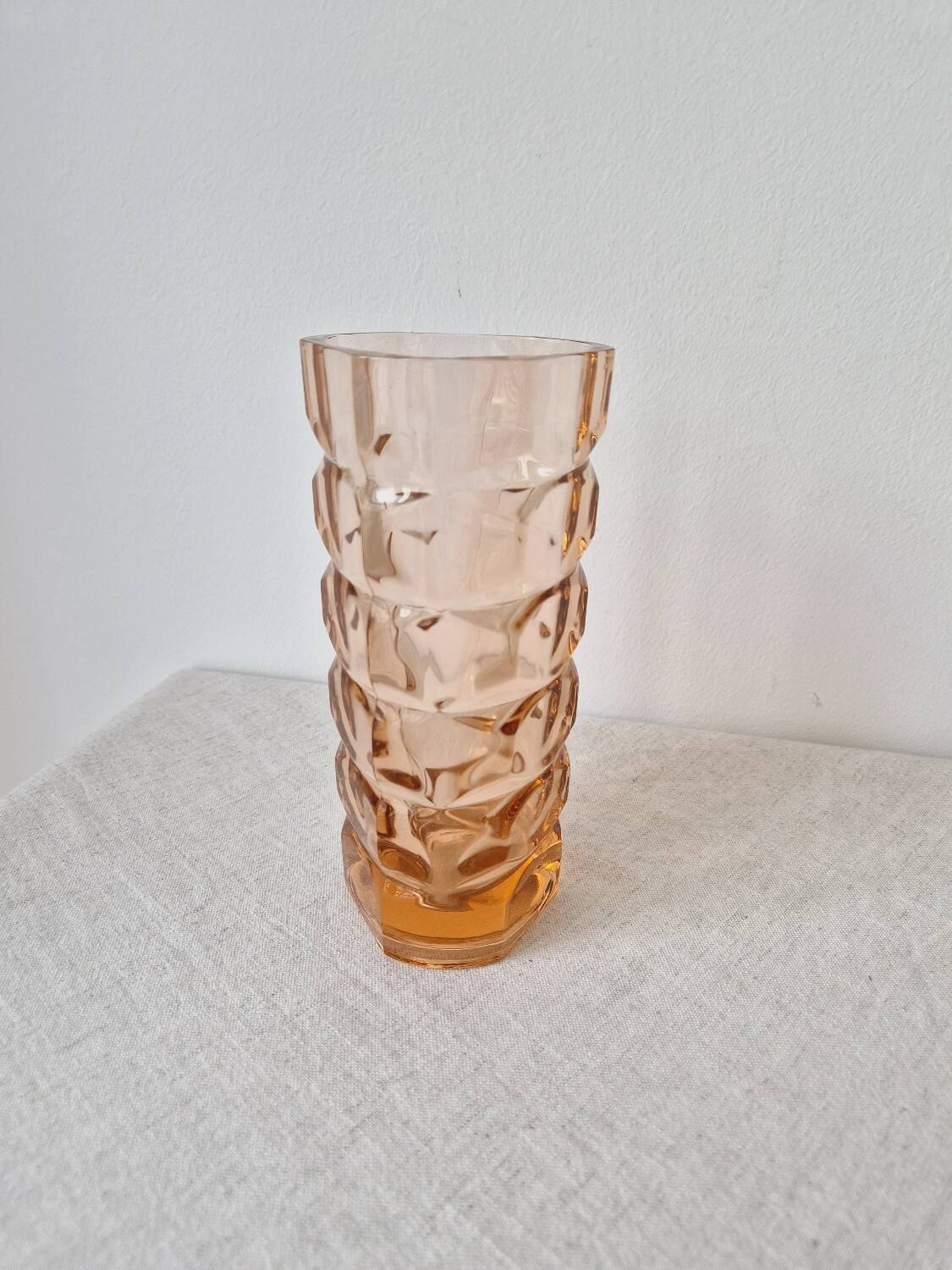 Art Deco style 'Rosaline' glass vase '60s - Luminarc Vintage