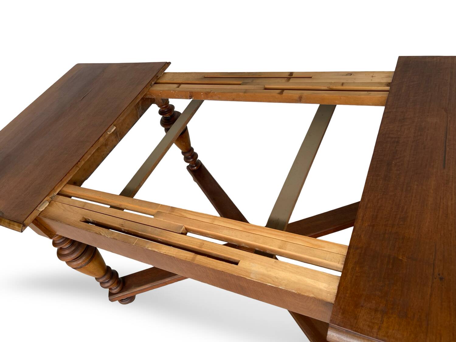 Table à manger classique art déco