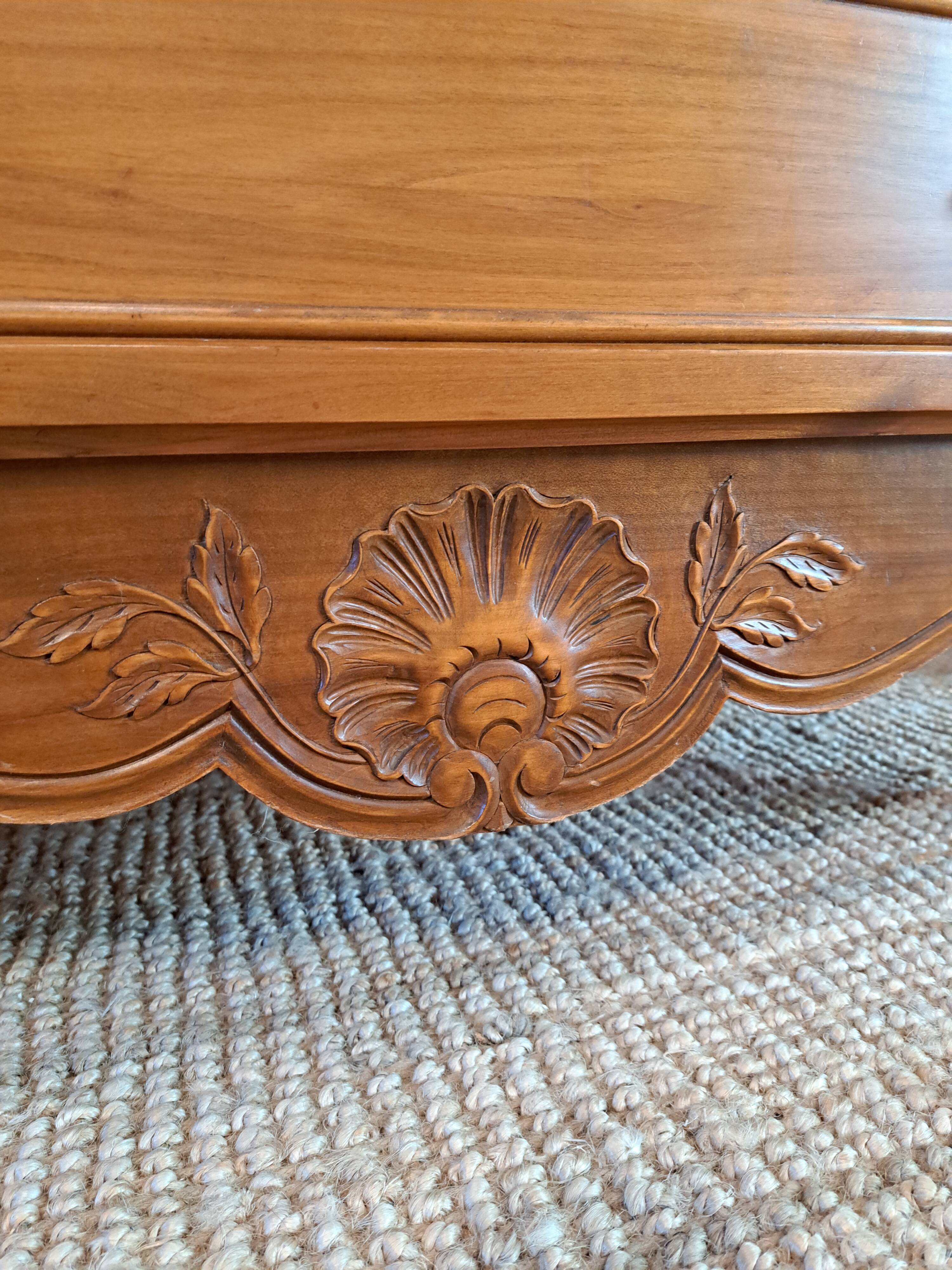 Commode de style Louis XV
