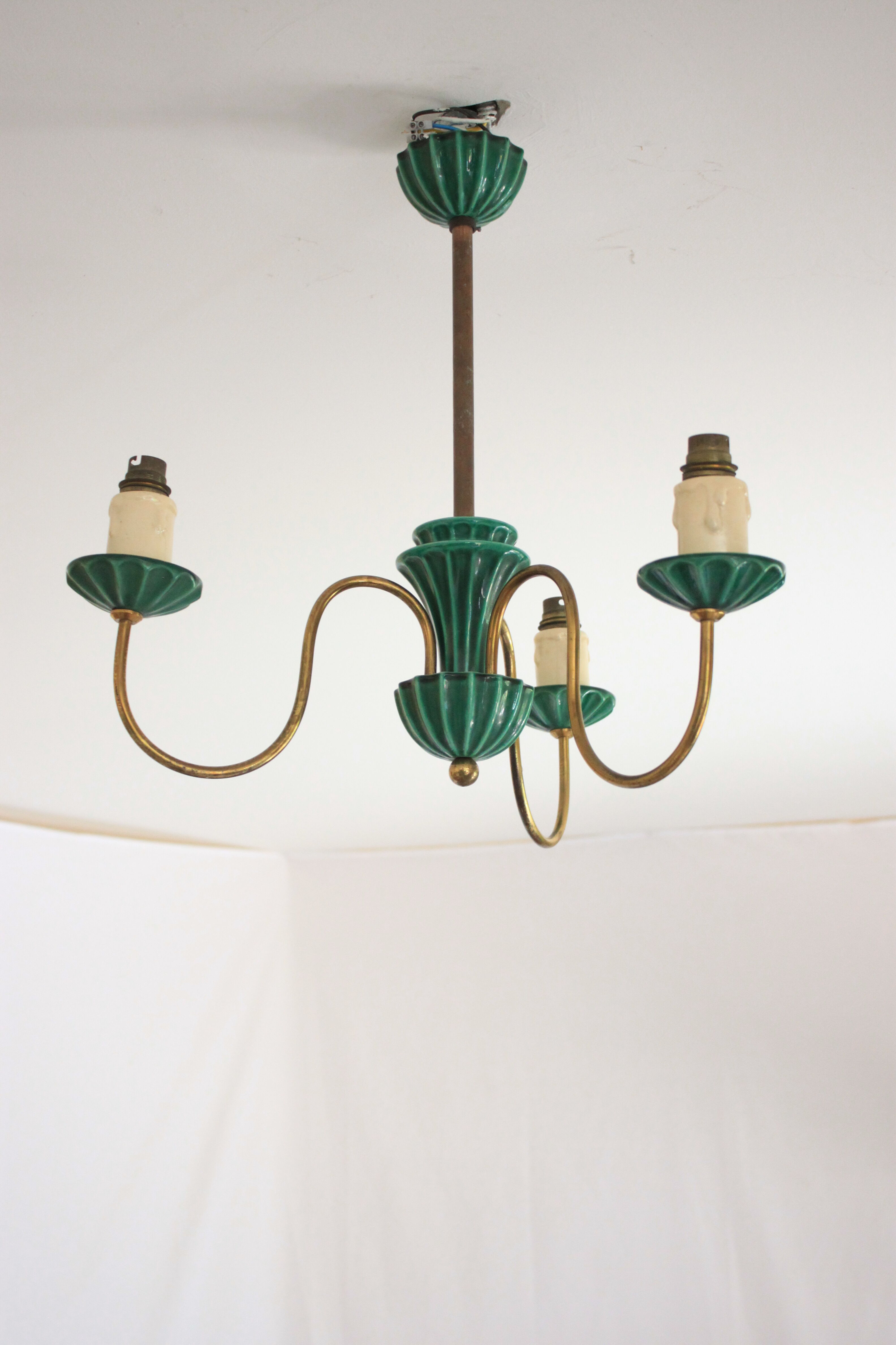 Chandelier in ceramic and brass Saint-Clement 40s