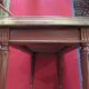 Table basse style louis XVI en acajou et laiton