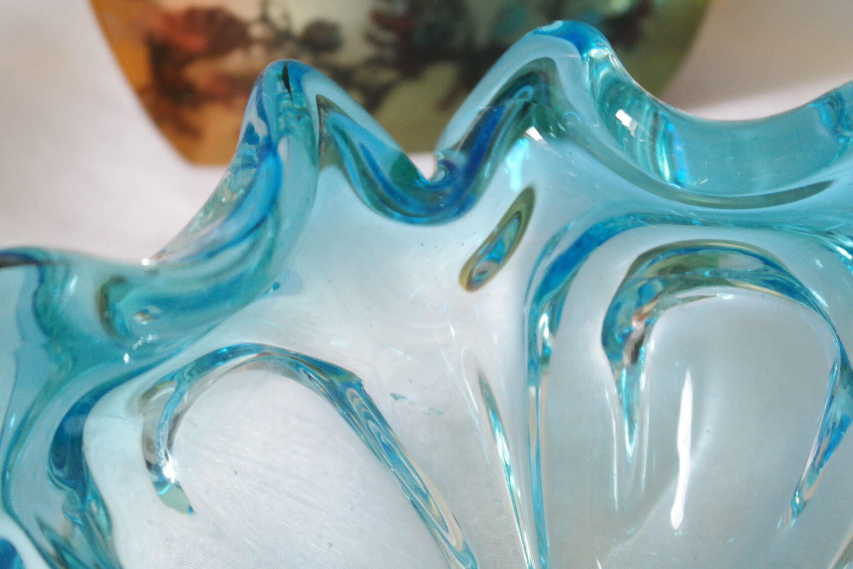 Empty pocket corolla in vintage azure blue Murano glass