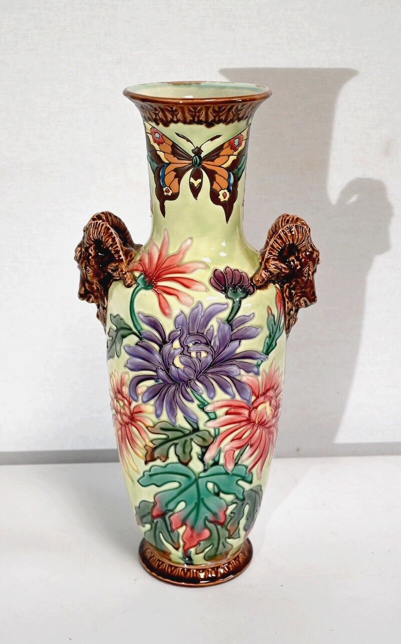 Ceramic vase – 1930