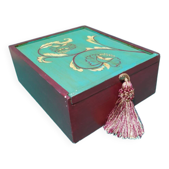 Chinese style box