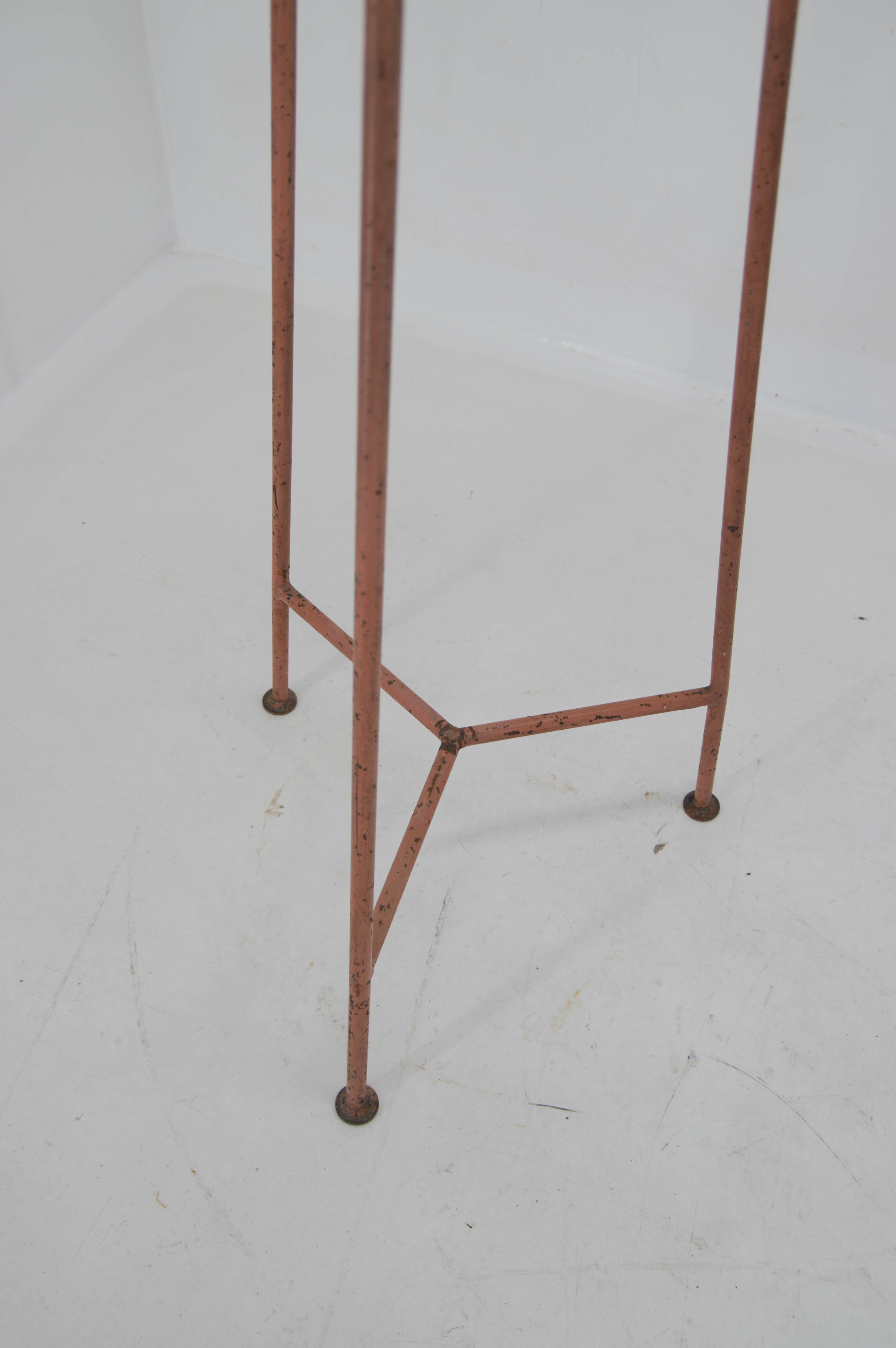Bauhaus industrial pink coat stand, 1920s
