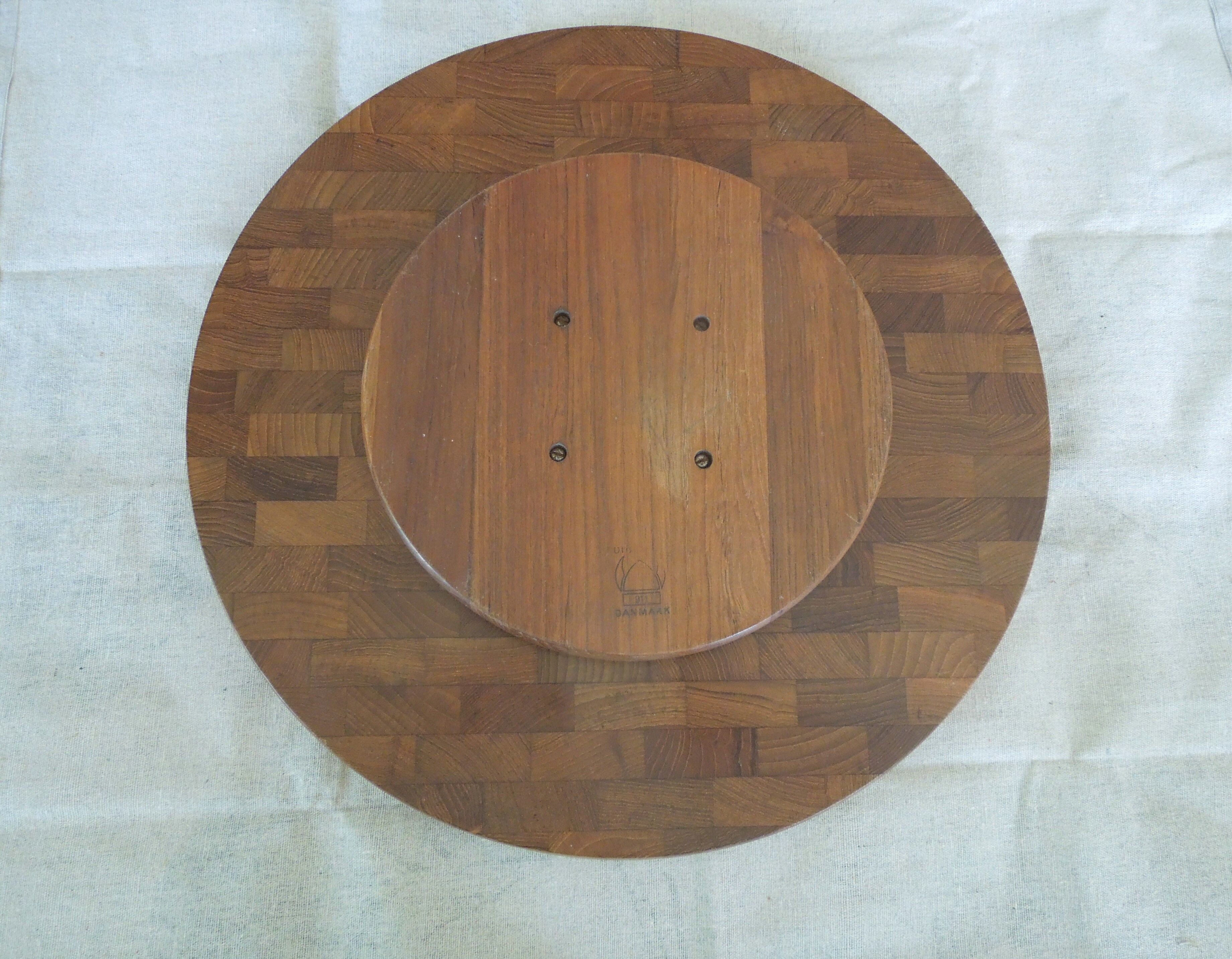 Large round platter turning - design Danish teak 70s