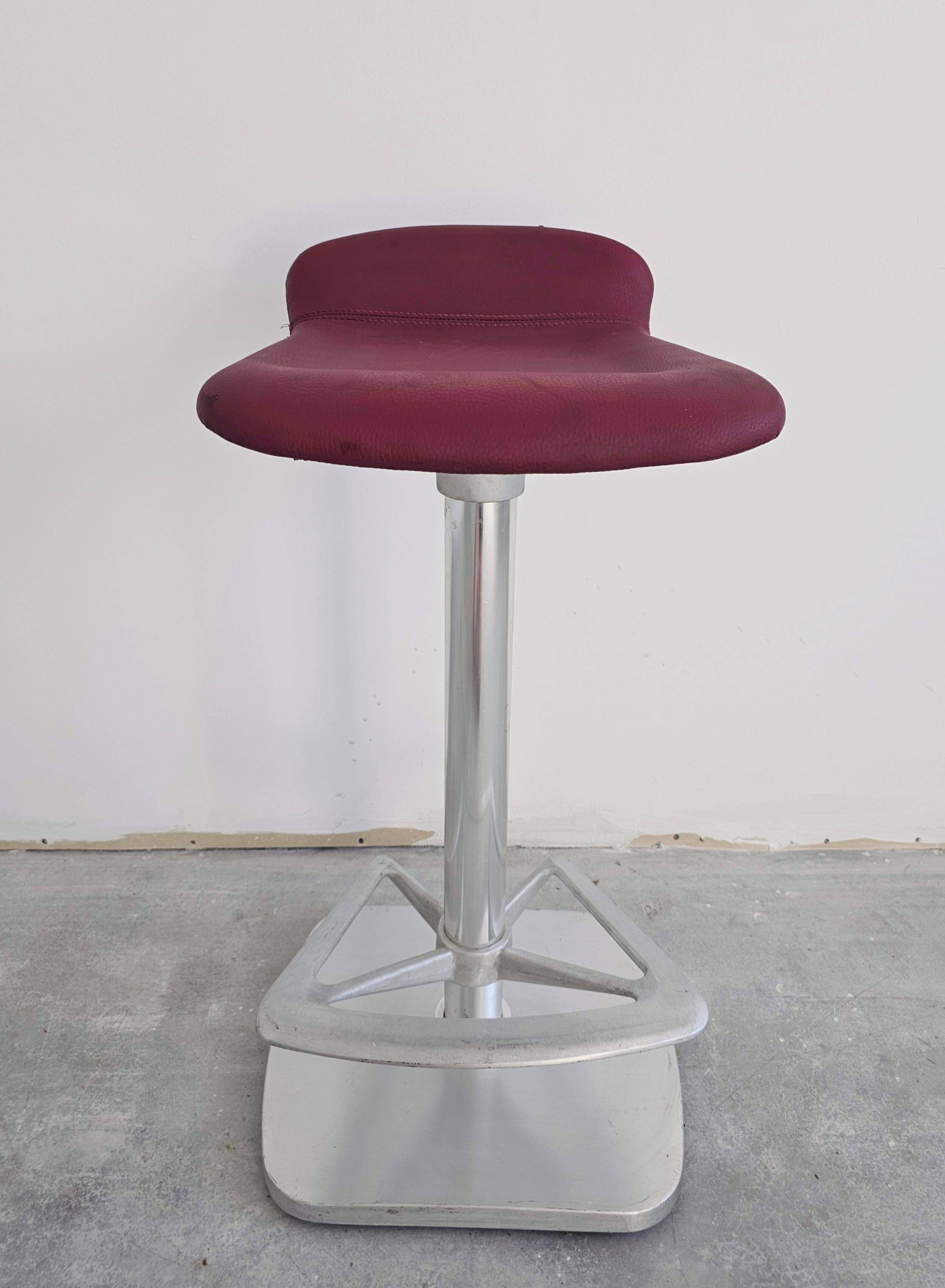 Set of 4 postmodern bar stools by Indecasa, design by Joan Casas, 1980s.