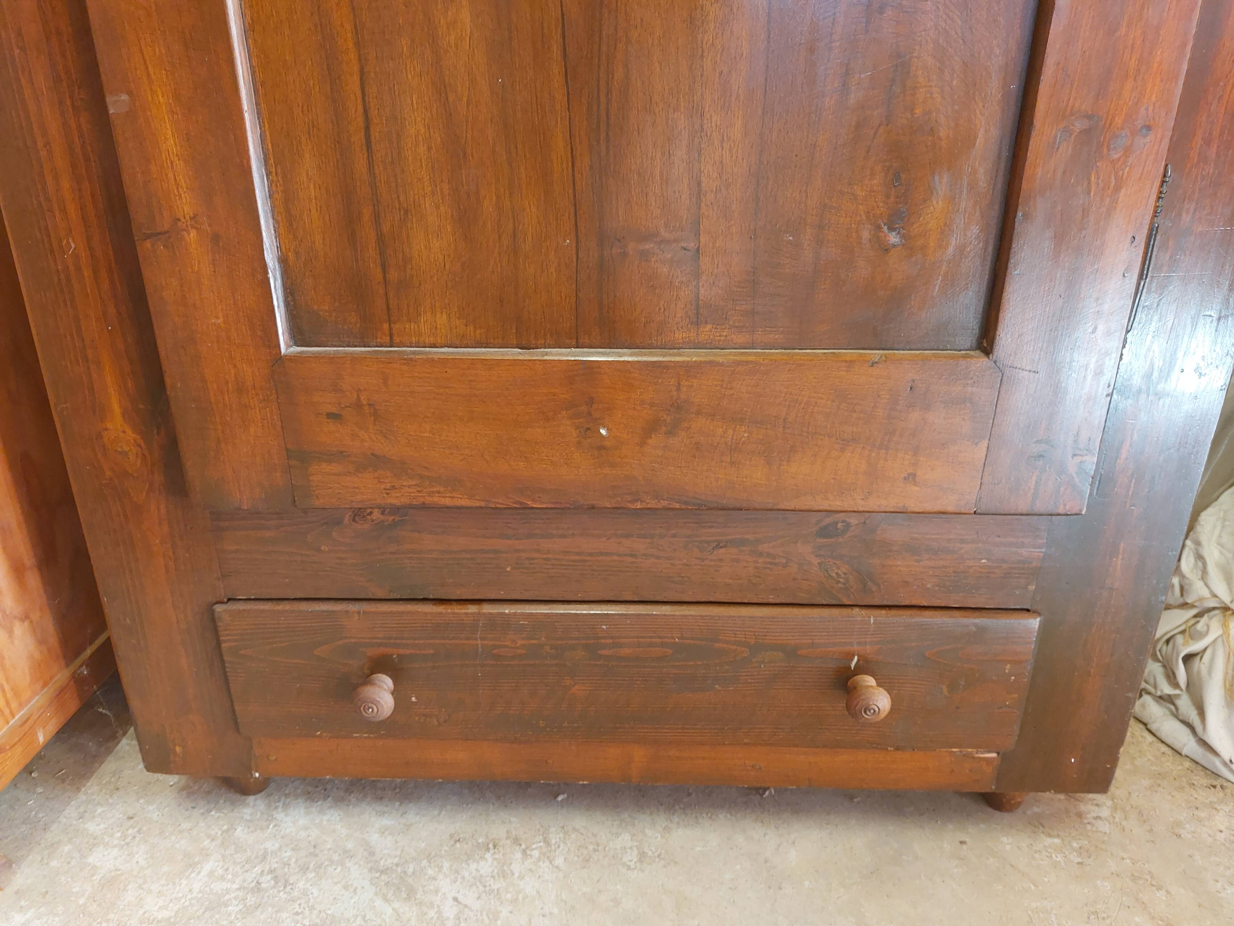 wardrobe, clothes rail