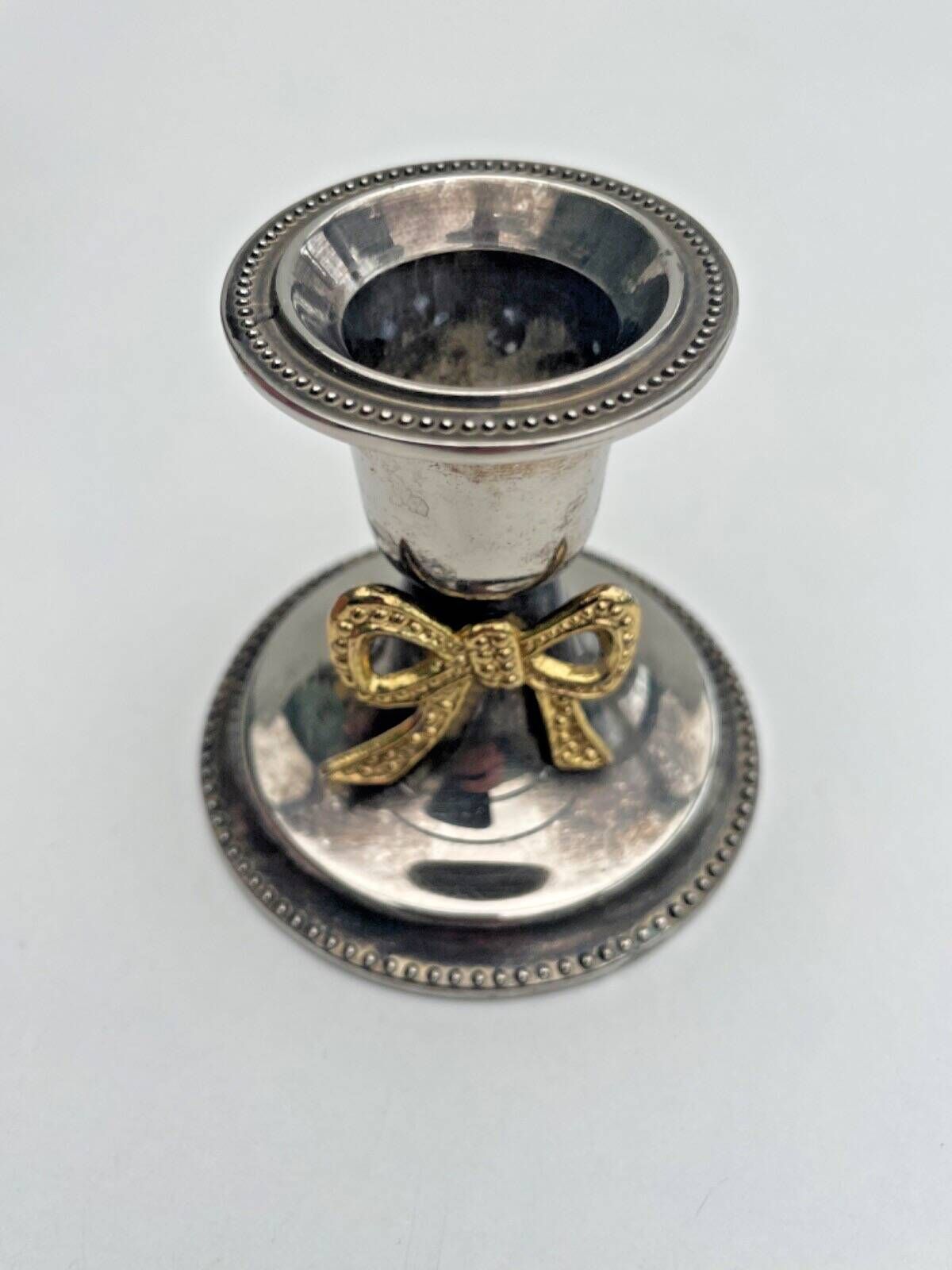 Set of 4 silver metal candle holders with gold bow - classic chic style