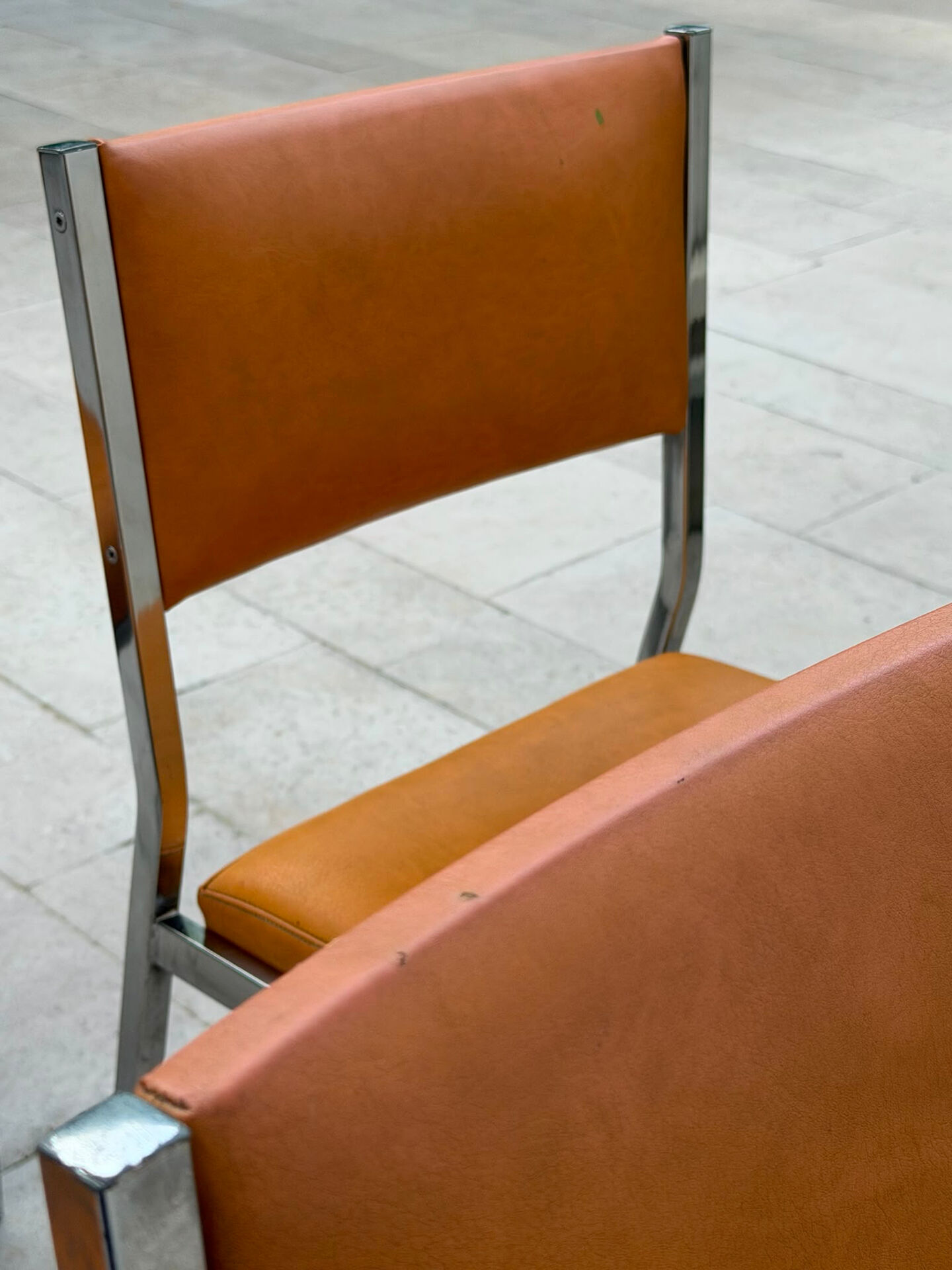 Lot 4 chaises vintage