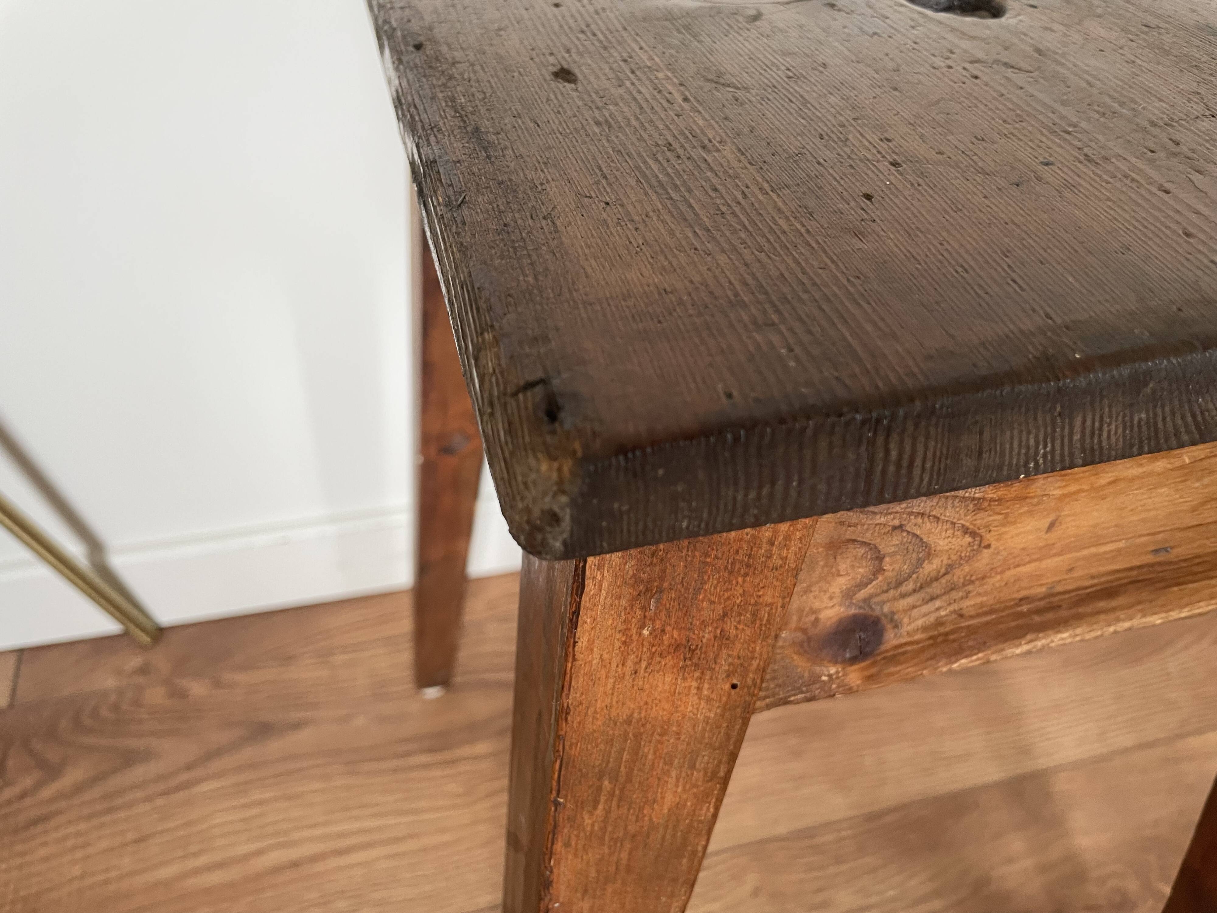 Tabouret ancien