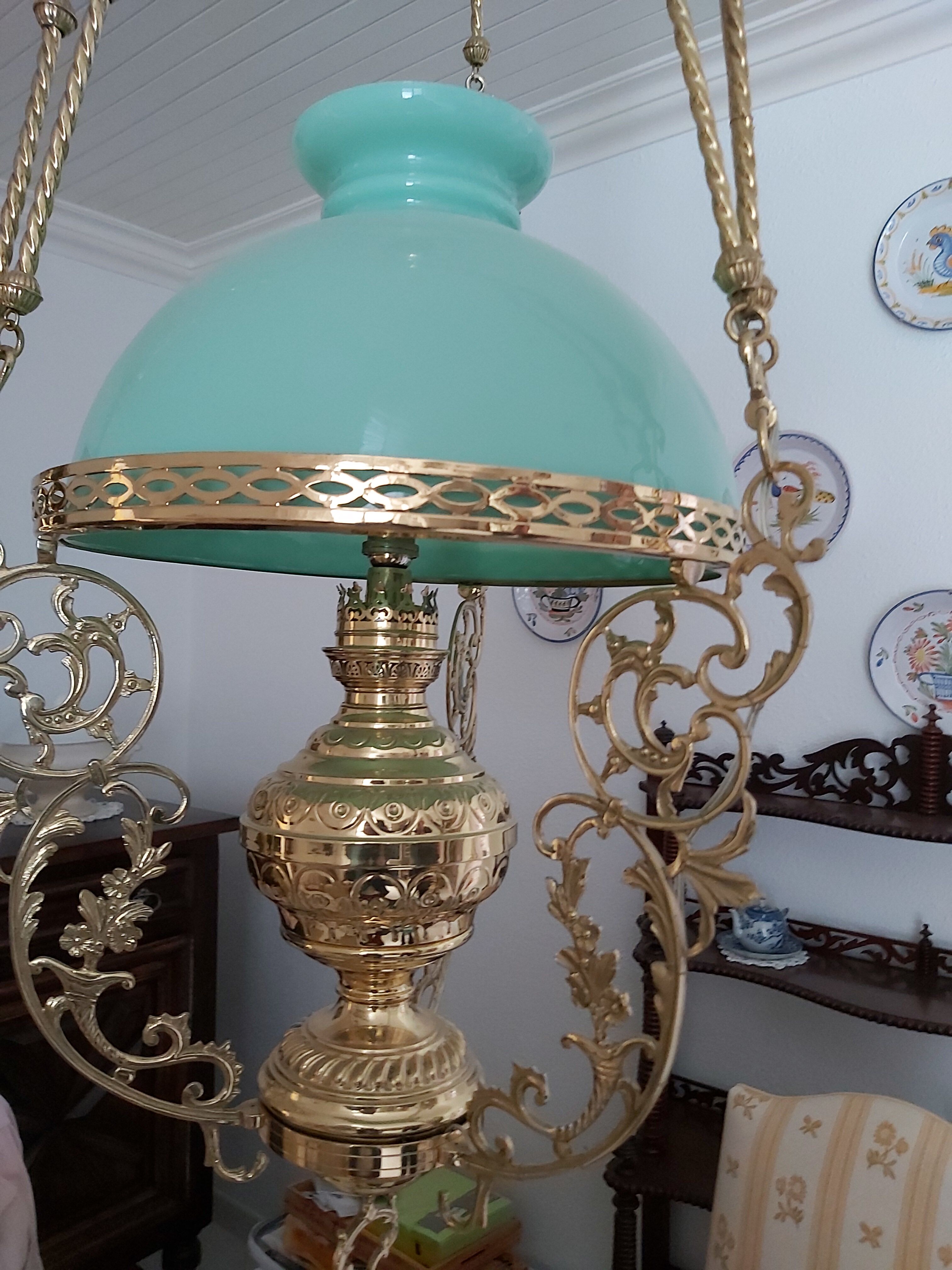 Suspension 19th bronze and green opaline