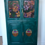 Storage cabinet