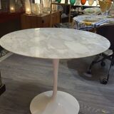 Table Saarinen en marbre Calacatta  ronde 91 cm