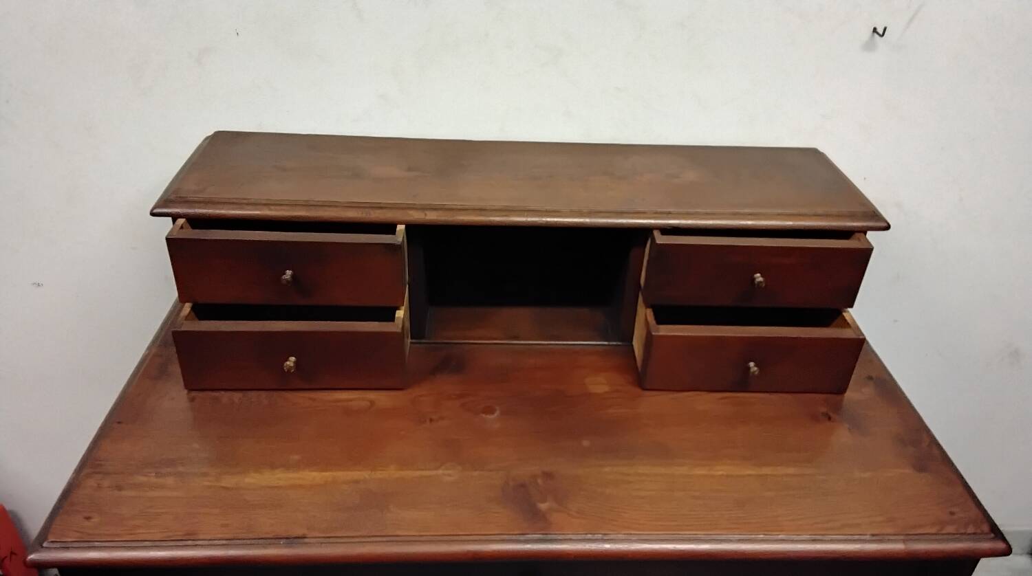 Bureau ancien en bois