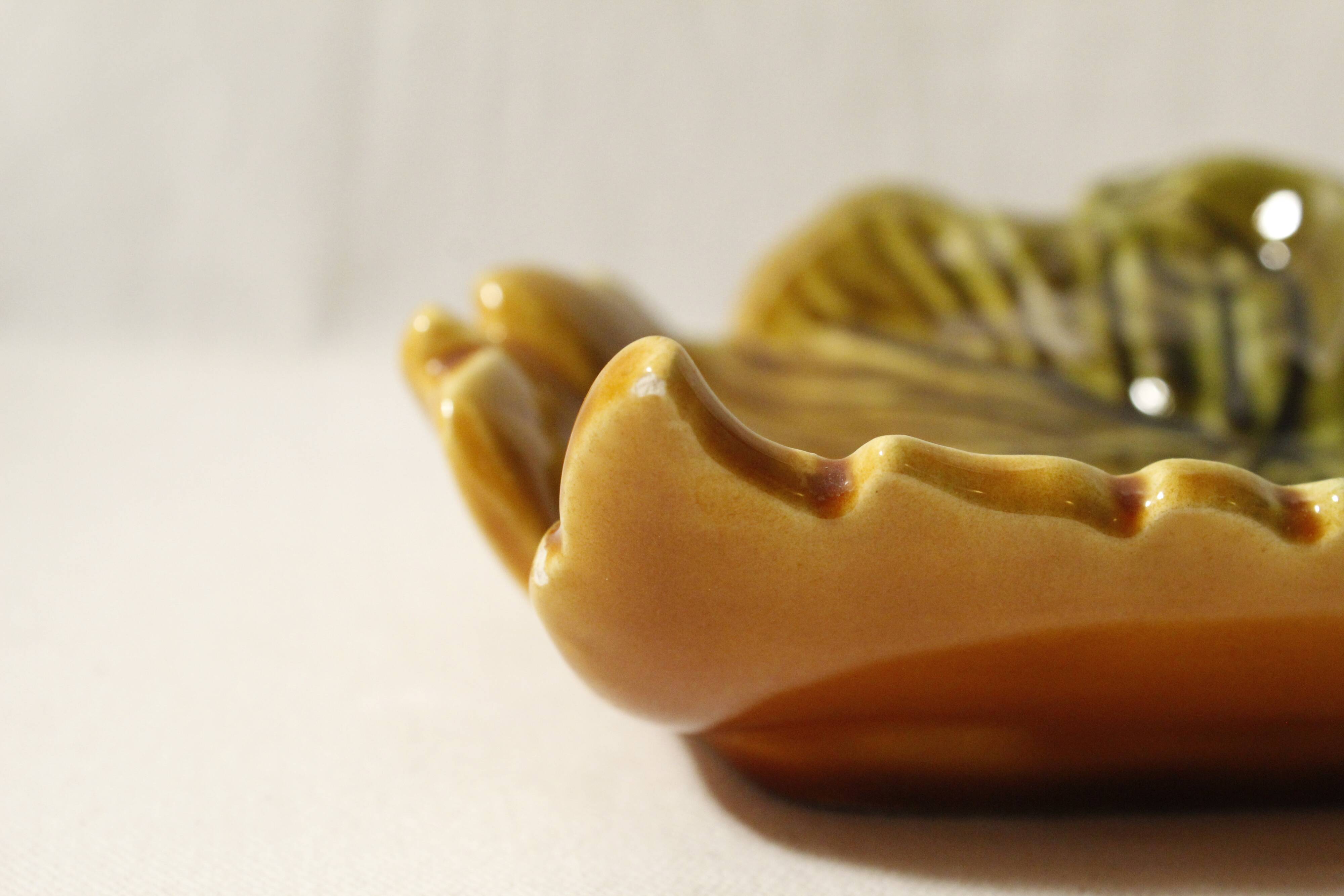 Vallauris pocket vacuum - yellow orange autumn leaf