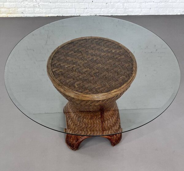 Table de Salle à Manger Ronde en Rotin Tissé et Verre Biseauté, 1970s