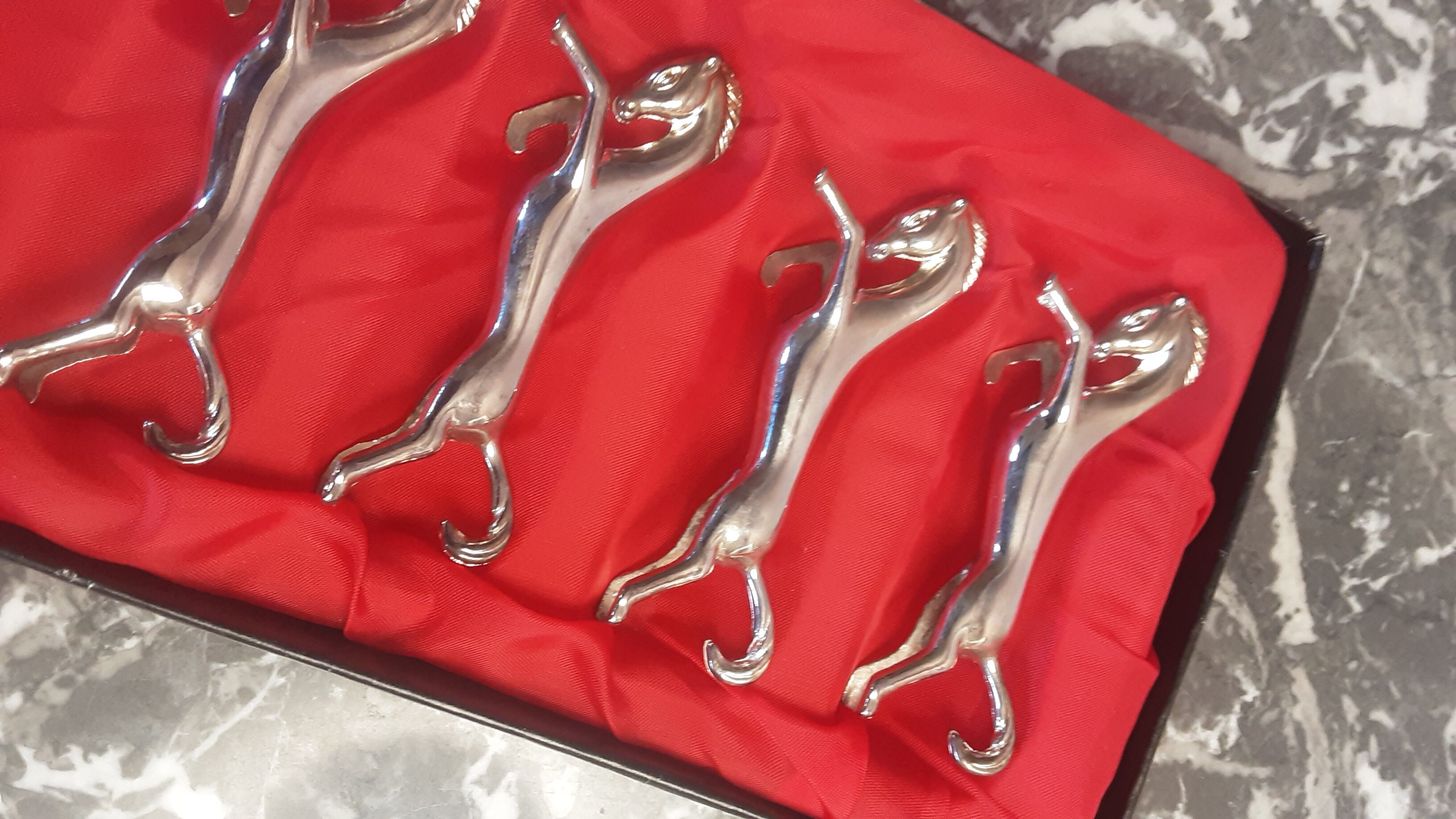 Set de 6 portes couteaux chevaux en chrome argenté- vintage