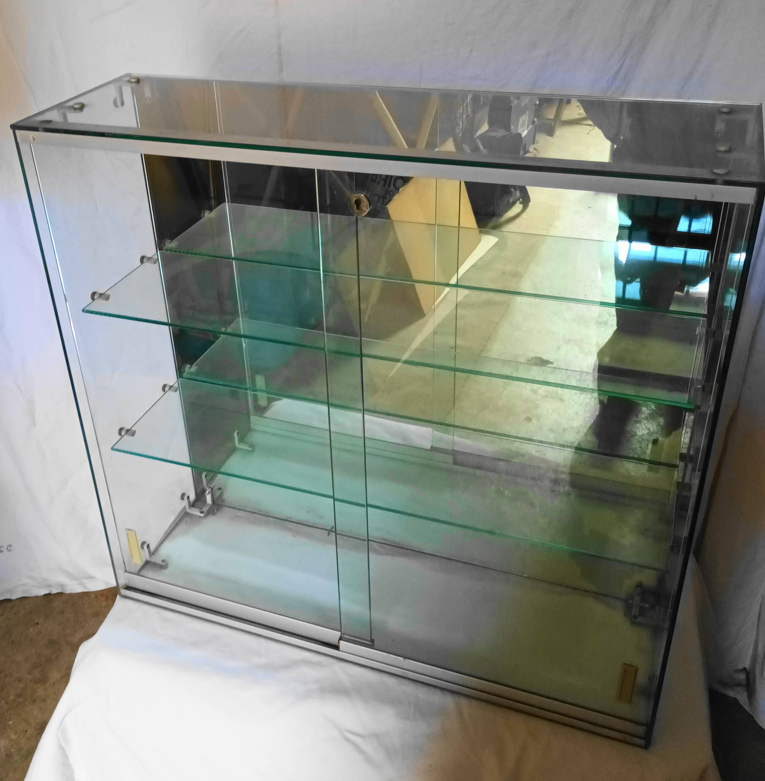 Vitrine en verre, années 70