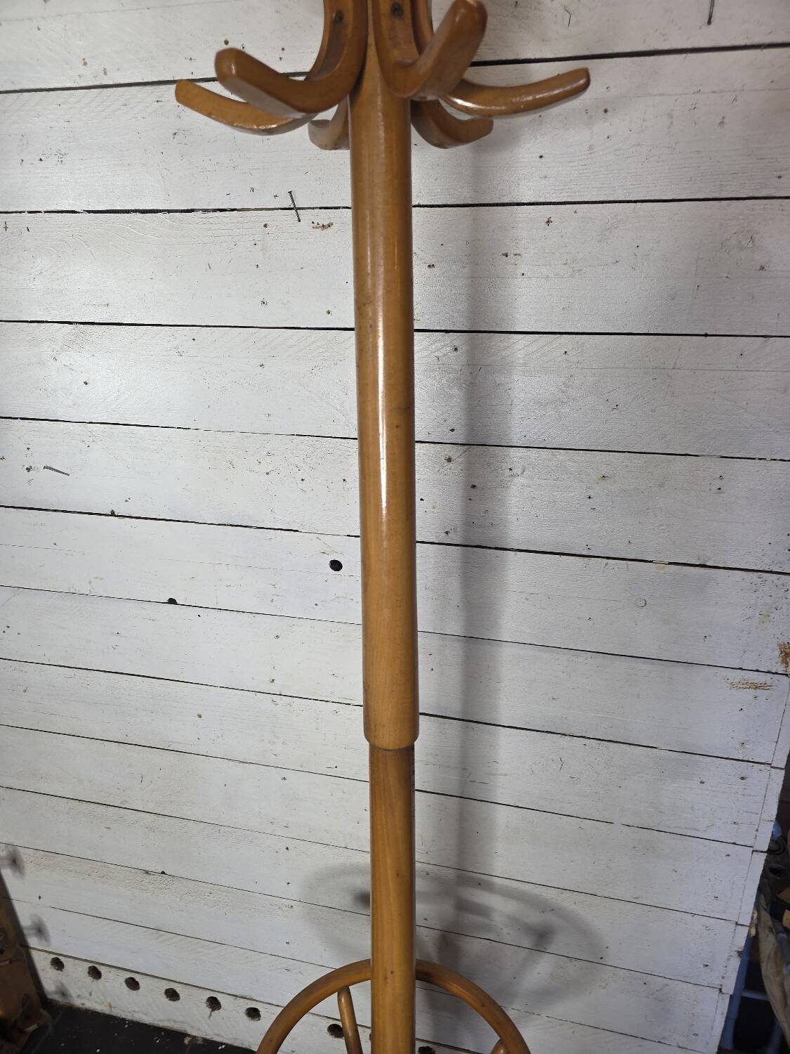 Baumann parrot coat rack from the 50s