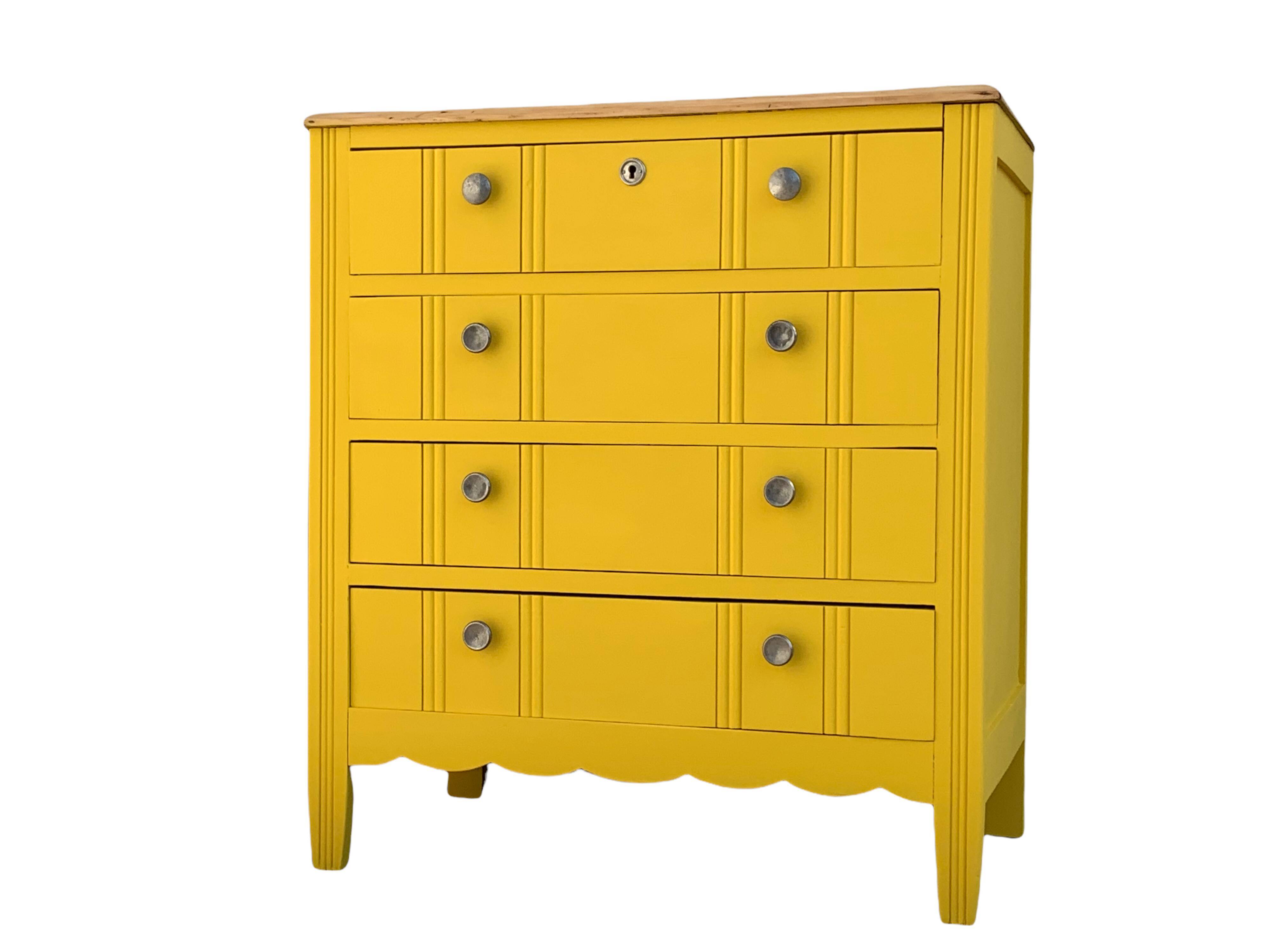 Art Deco chest of drawers 1940