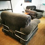 Pair of vintage italian design armchairs from the 70s