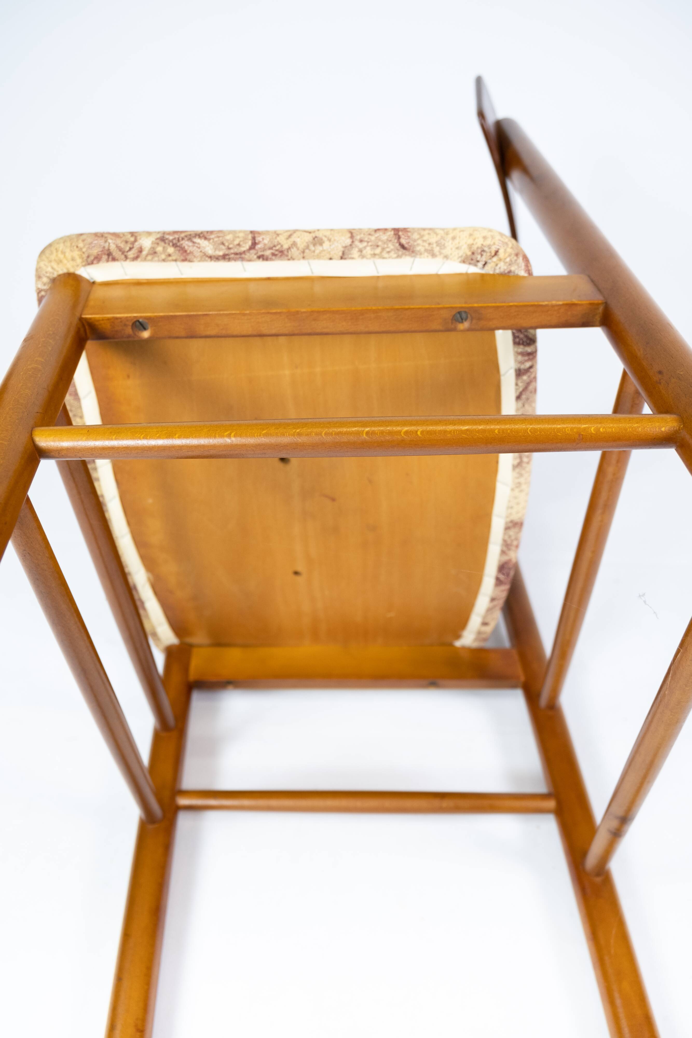 Set of six dining room chairs of danish design from the 1960s.