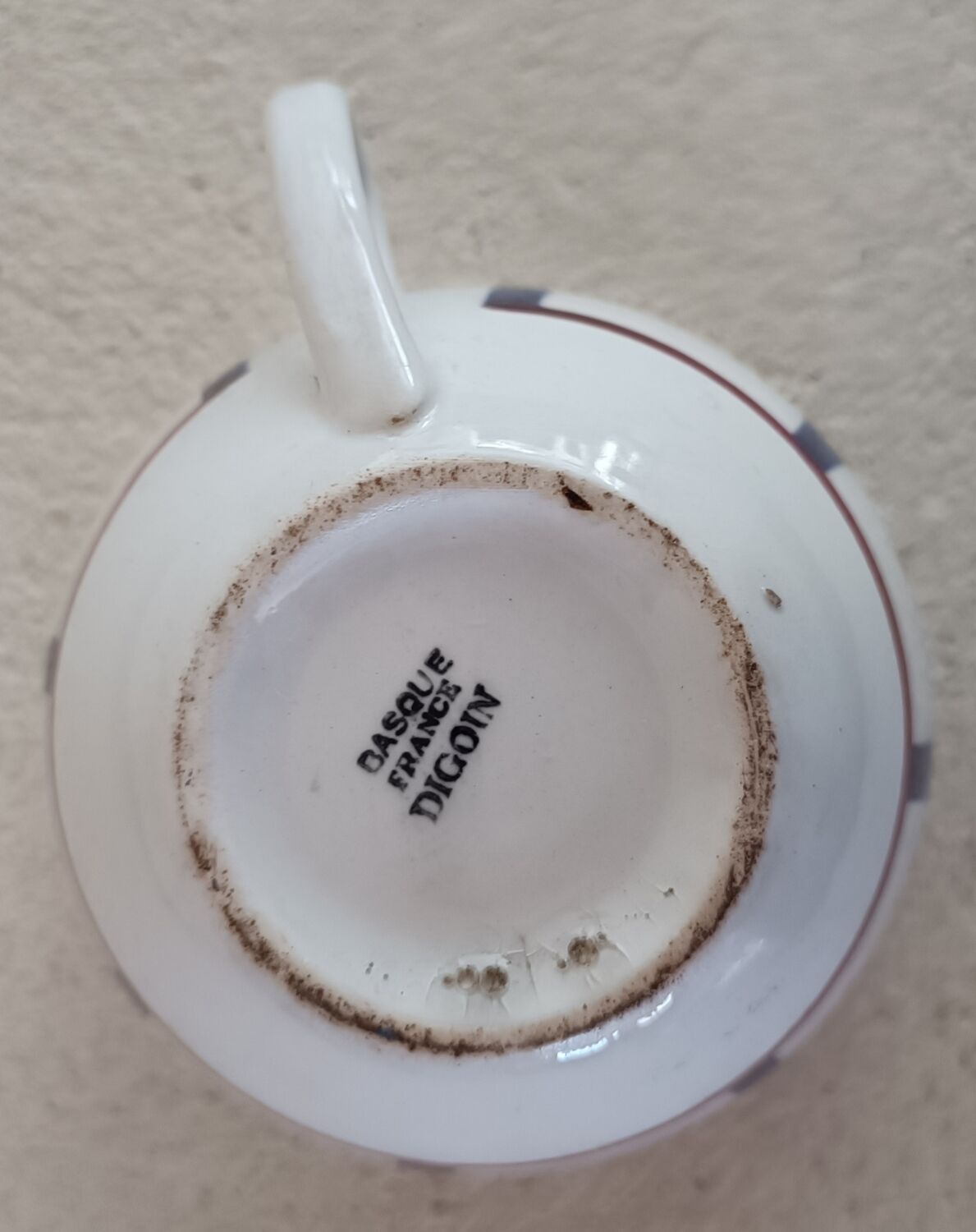 Tasse à thé, soucoupe et assiette Basque Digoin