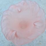 Vase en pate de verre rose