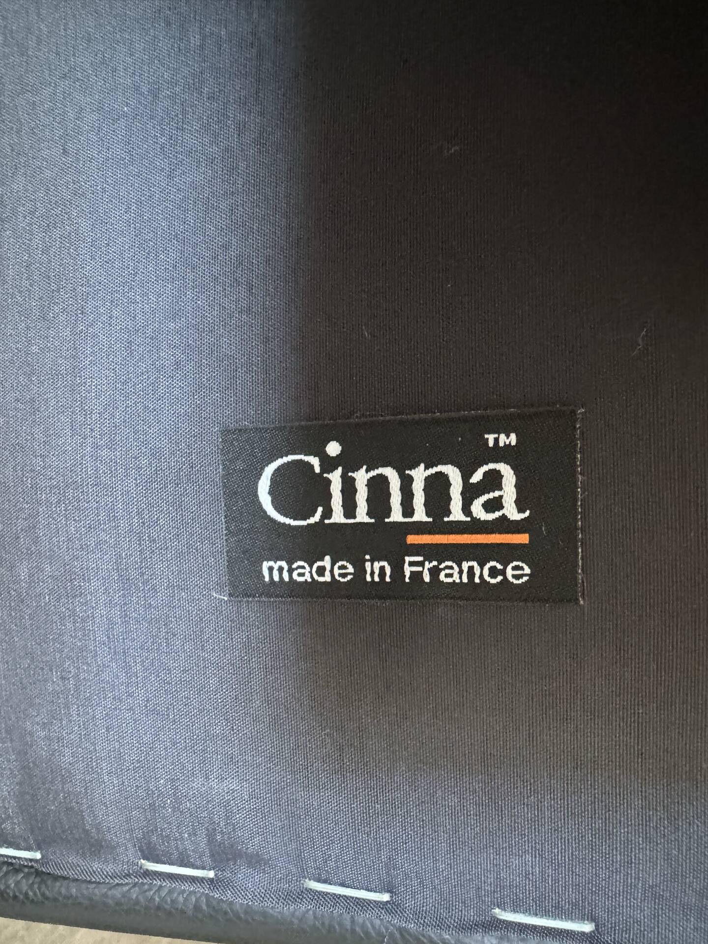4 leather chairs by Cinna