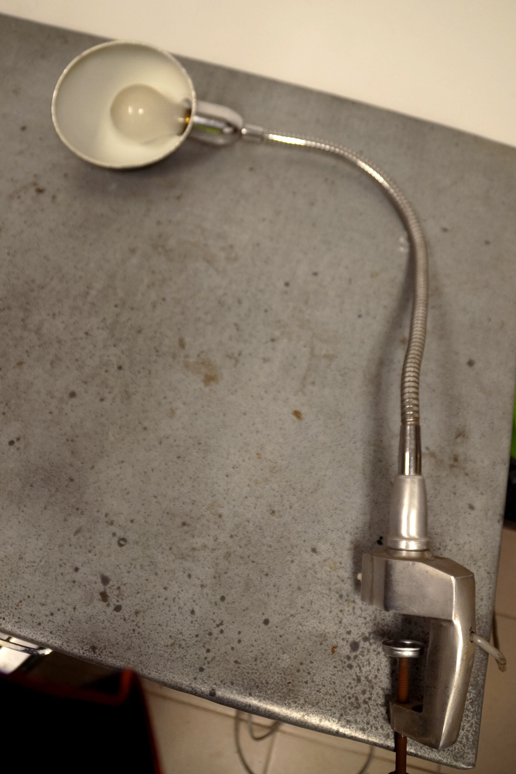 Workshop lamp