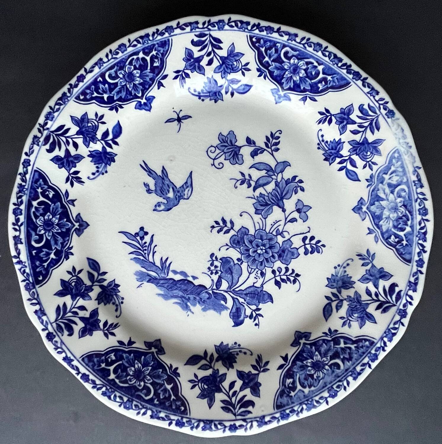 6 vintage Gien plates