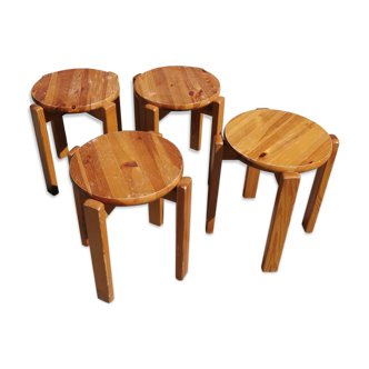 Stackable pine stools