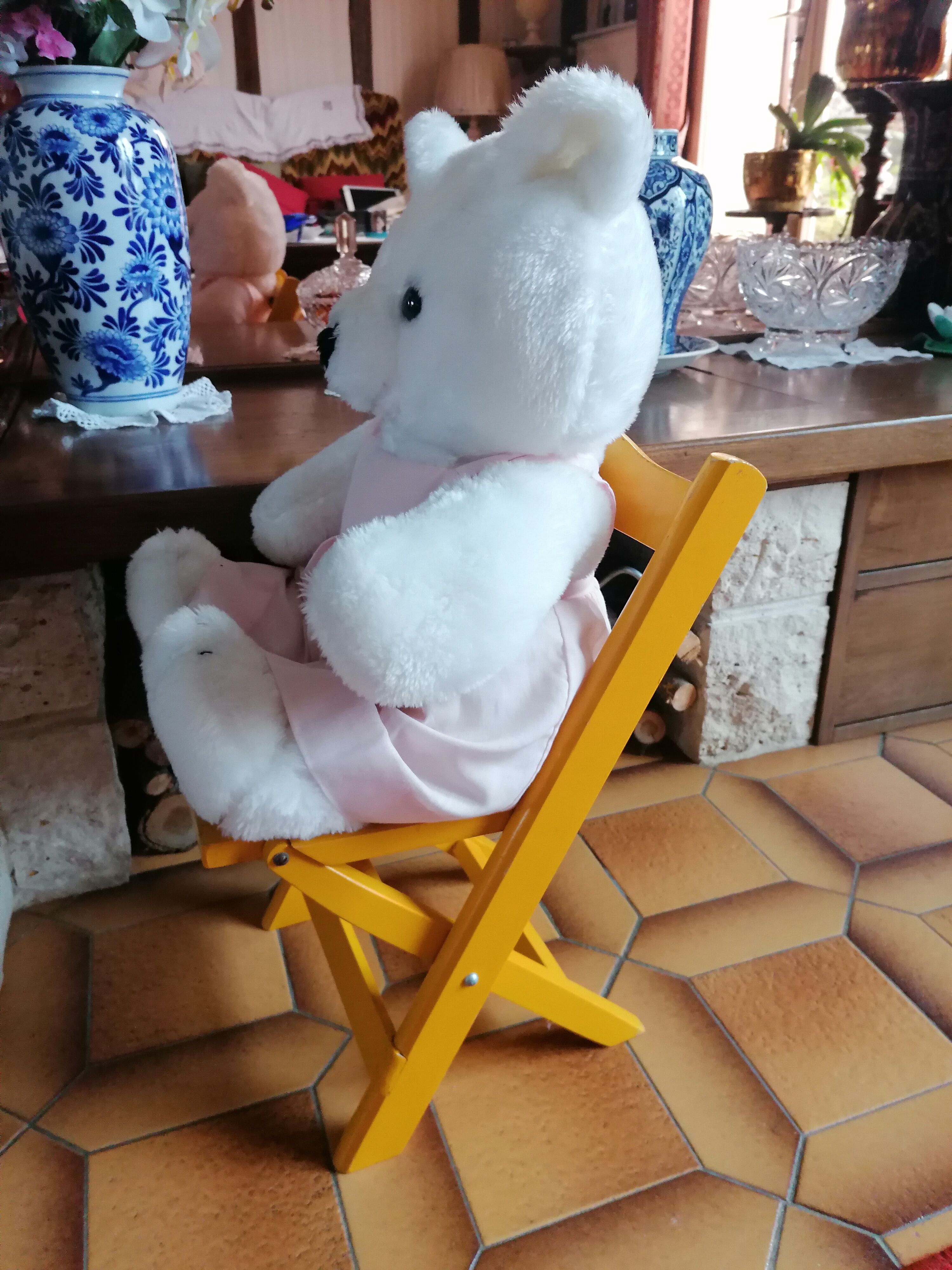 Children's folding wooden chair