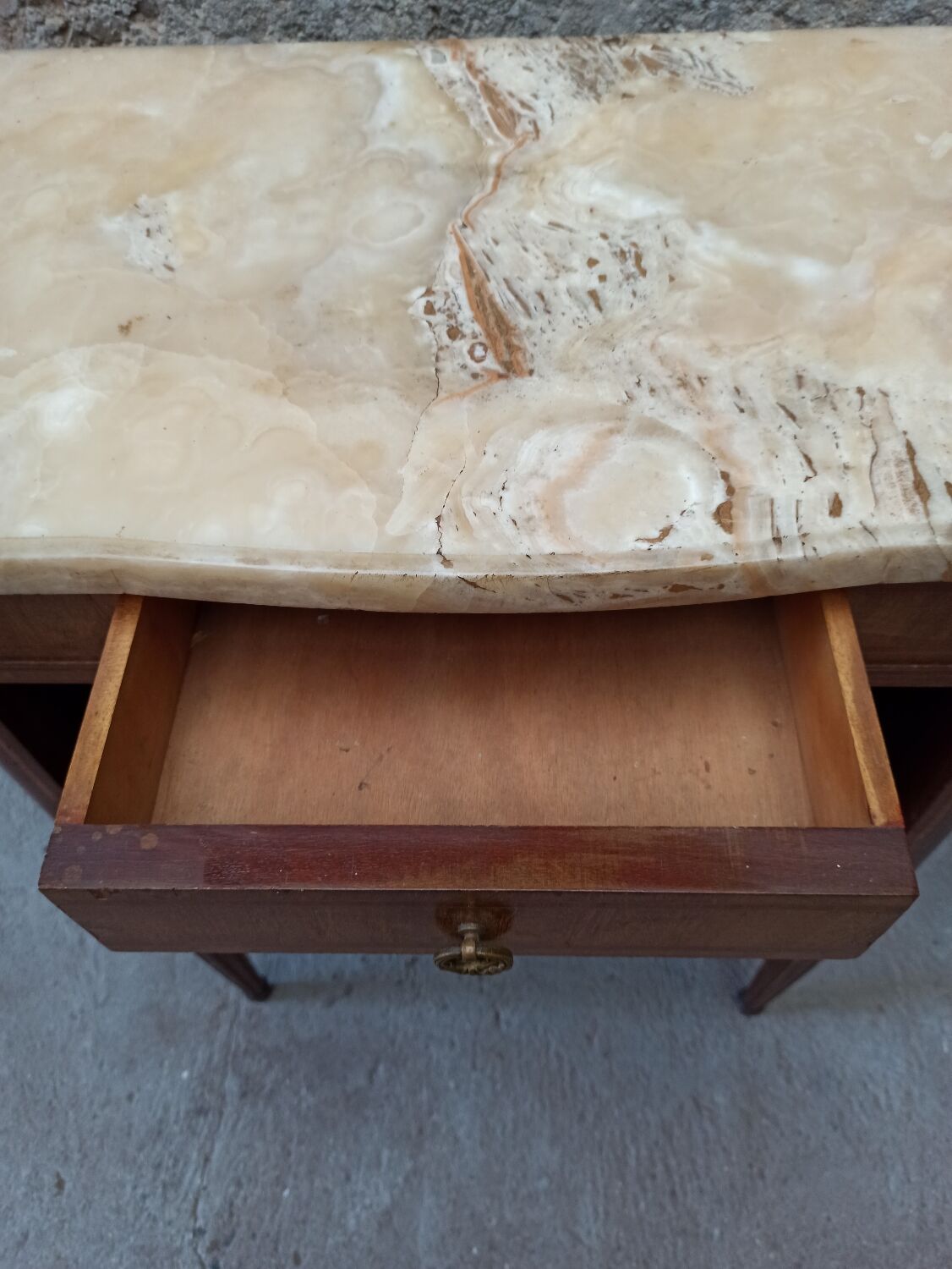 Furniture between two marble tops Louis XVI style