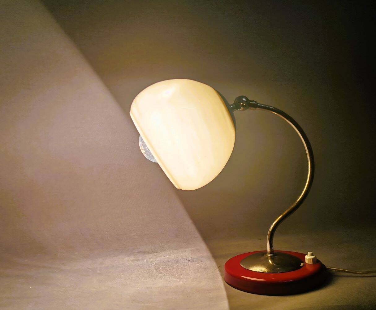 Lampe de table articulée années 1940