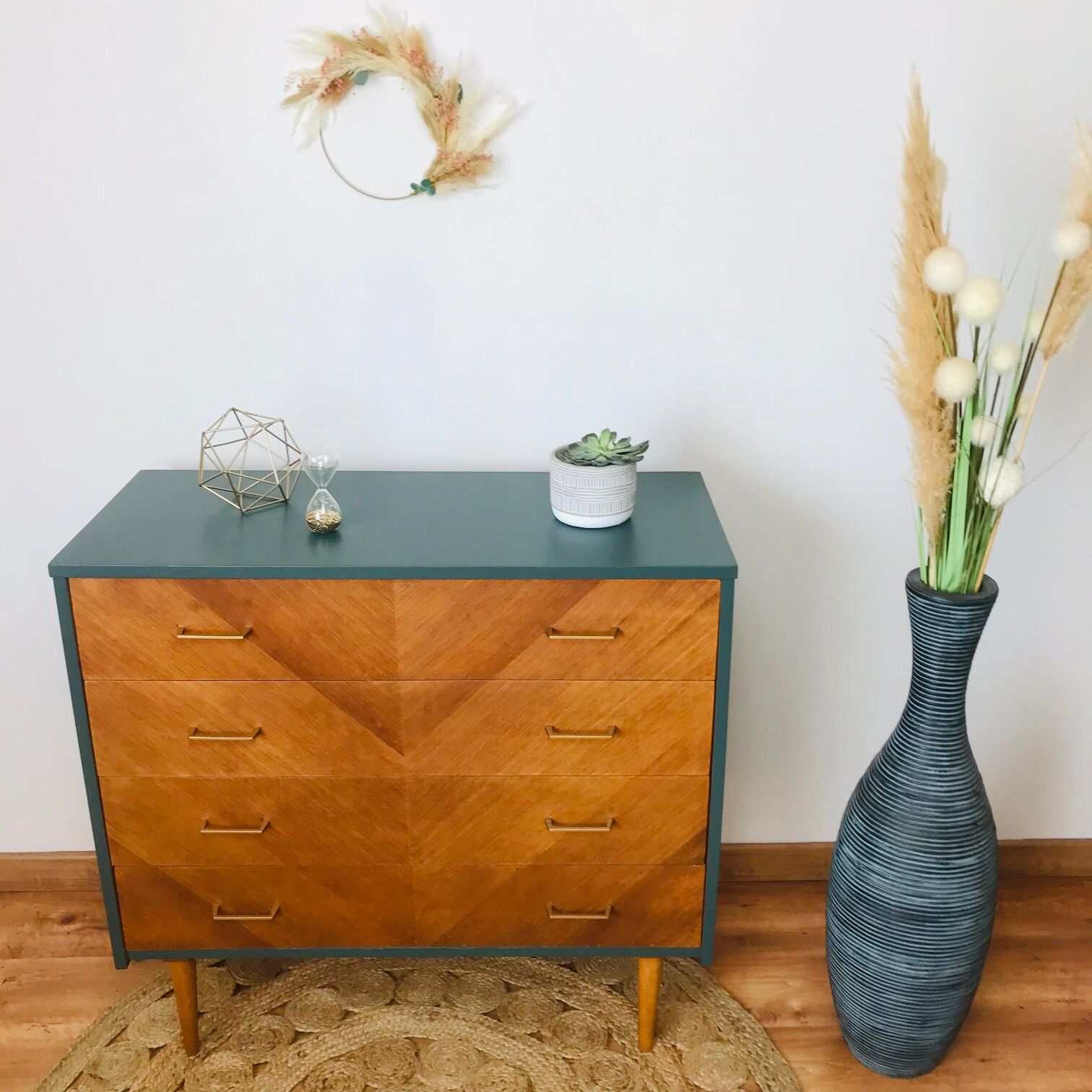 Vintage dresser