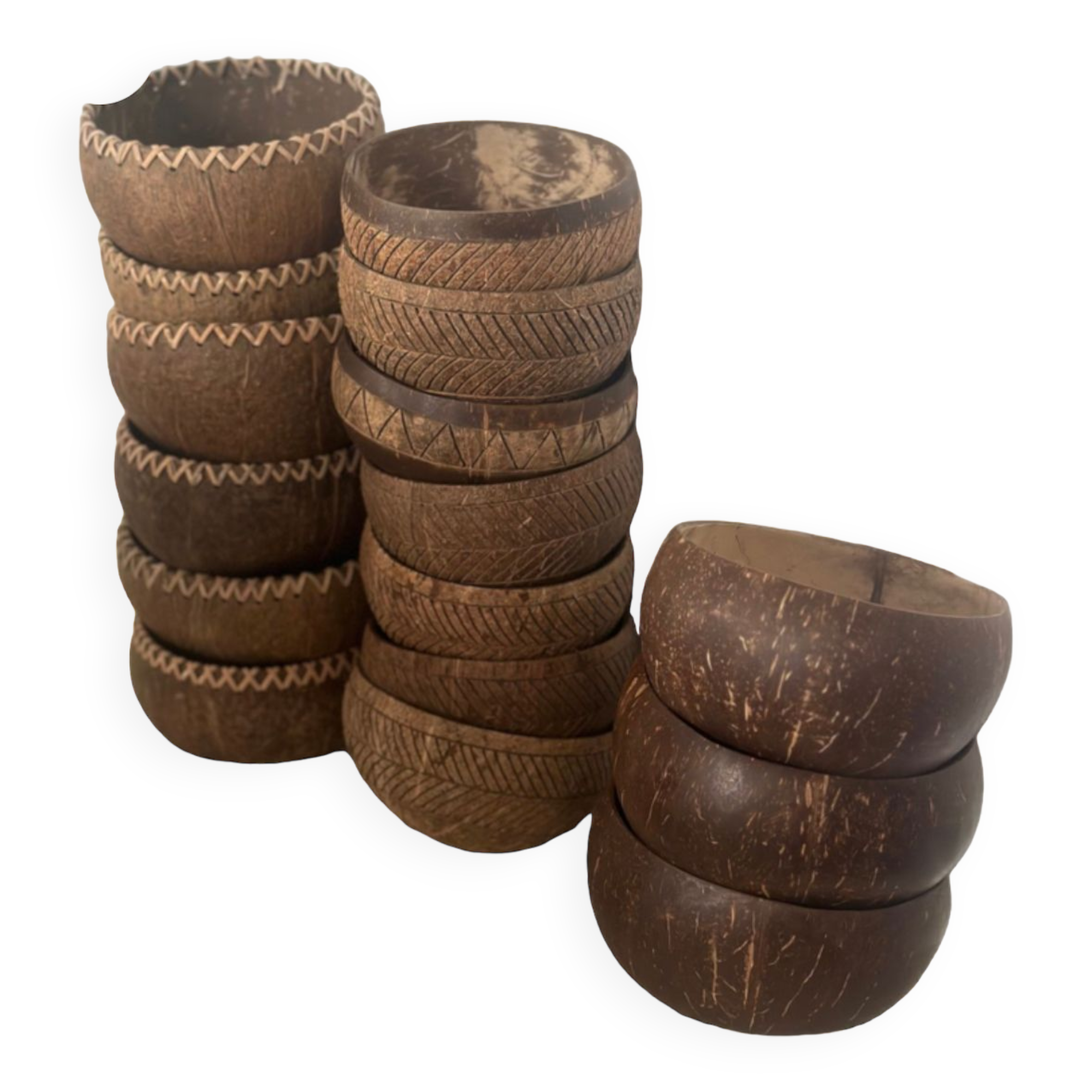 Set of 16 coconut bowls