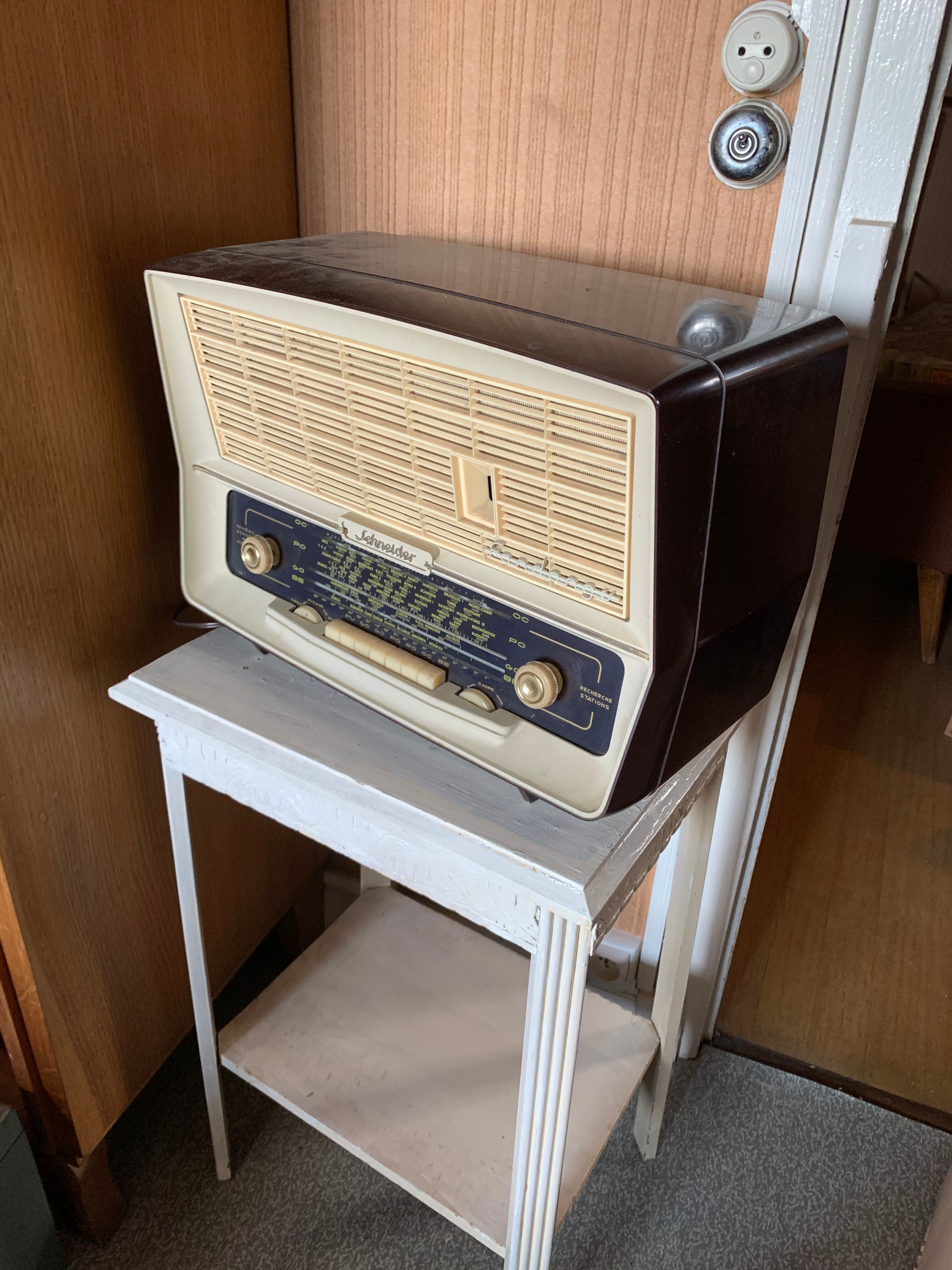 Radio station TSF Schneider Fandango 1958