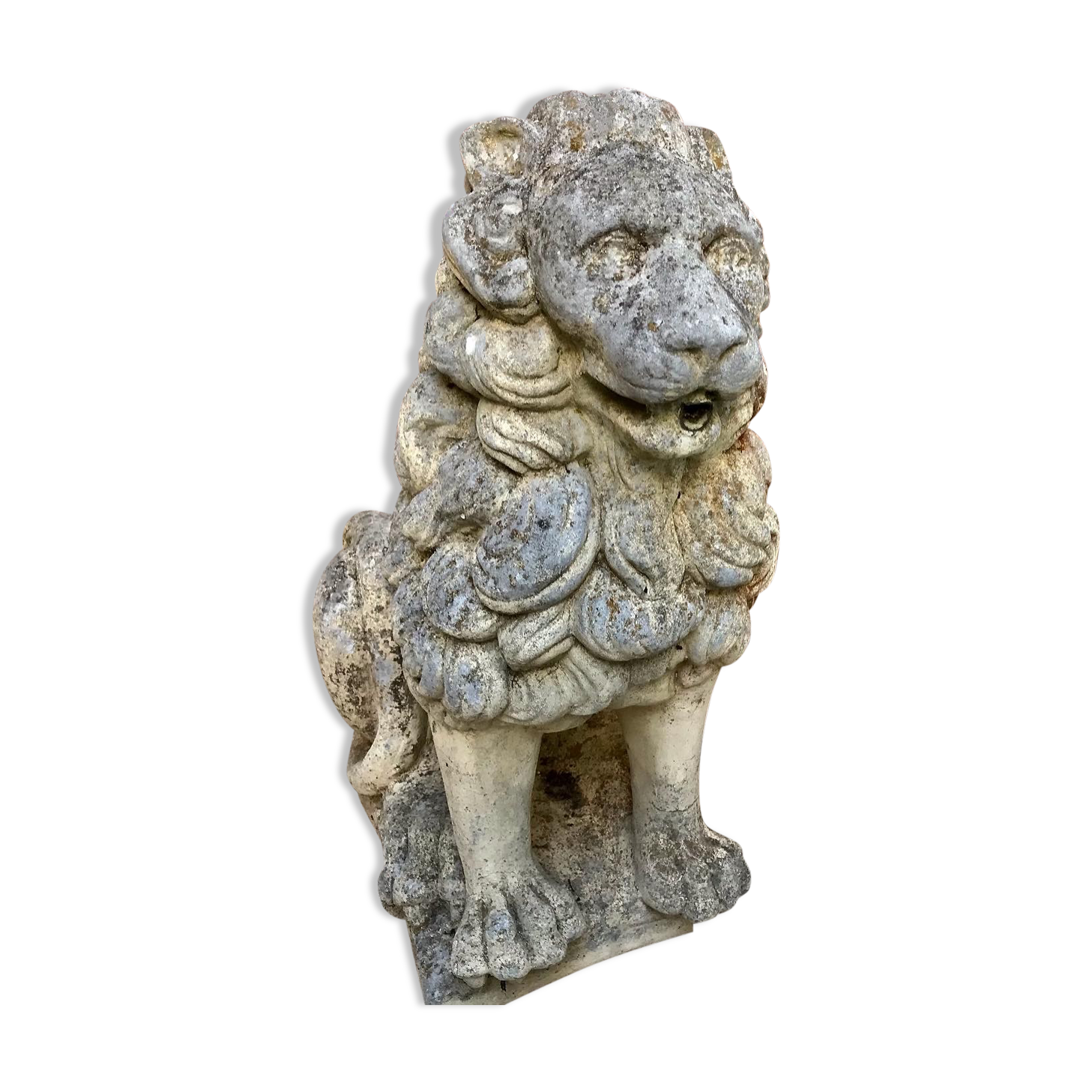 Fountain statue Lion stone reconstituted