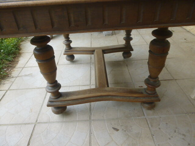 Square wooden table with 3 extensions