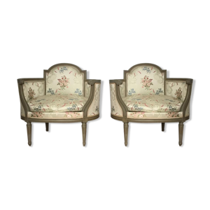 une paire de marquises