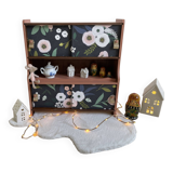 Doll sideboard