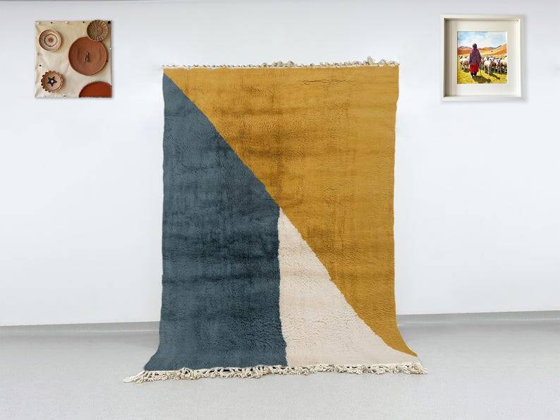 Handmade Moroccan rug 250cm x 150cm