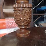 Vase bois sculpté