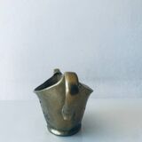 Bronze planter