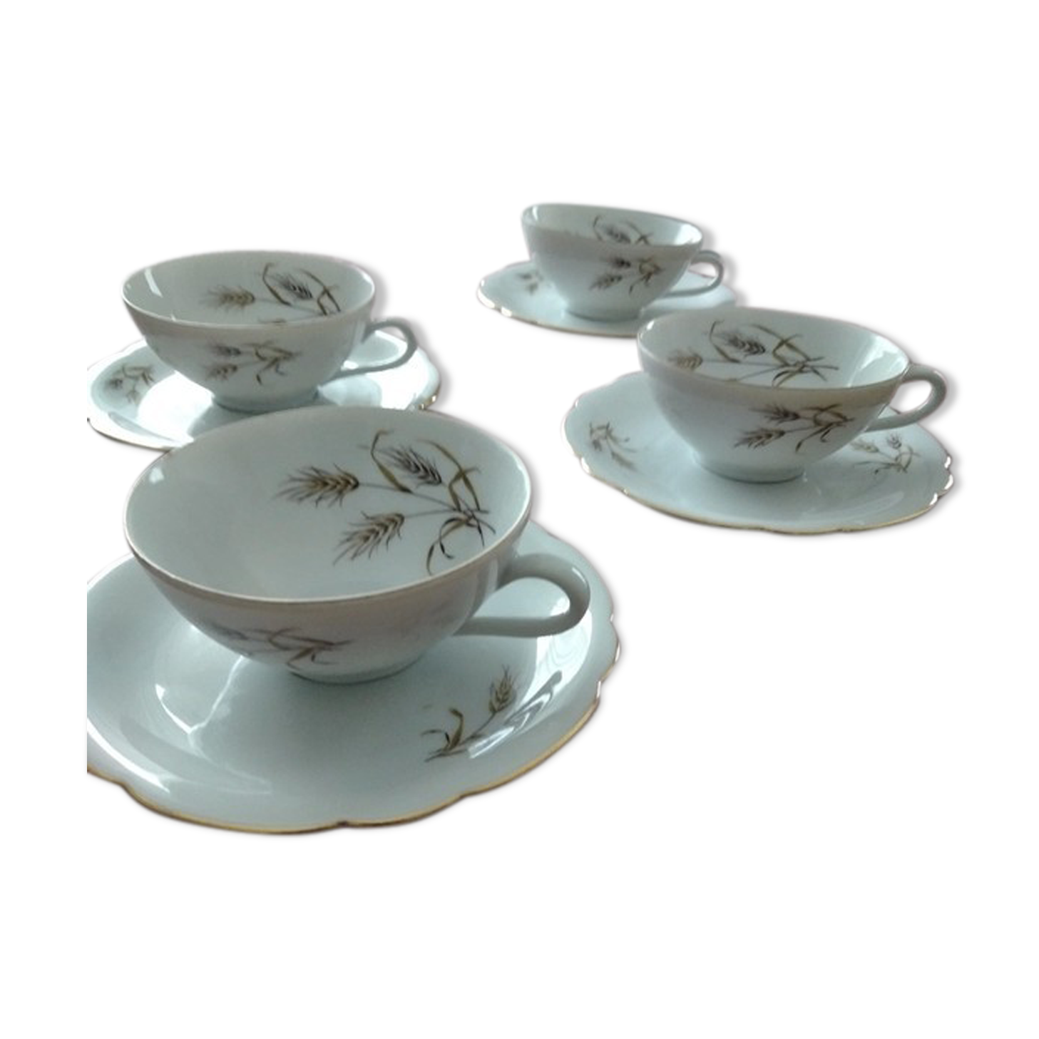 4 cups and saucers in Bavaria porcelain