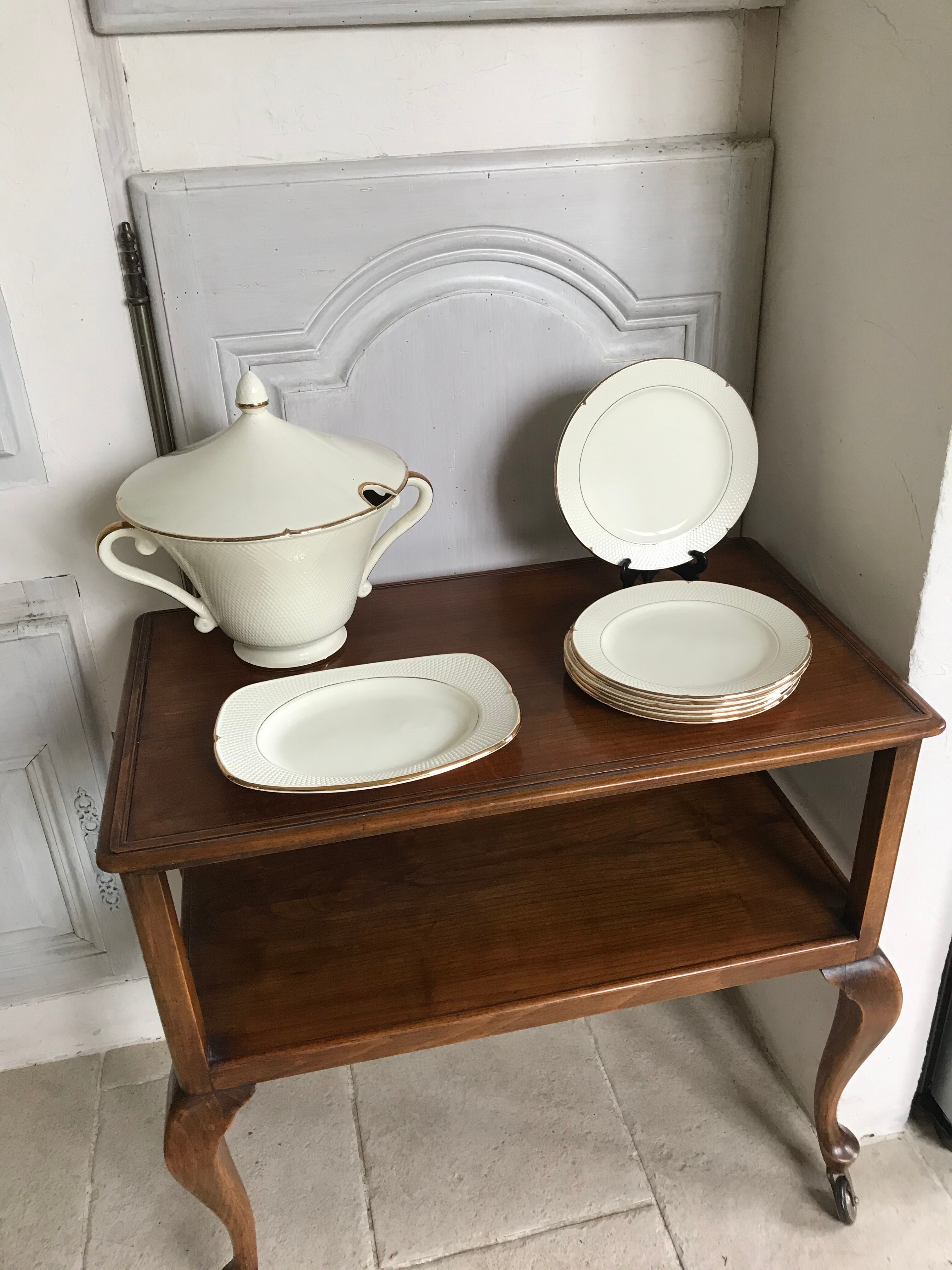 Fer Salins Iron Land Dessert Plates