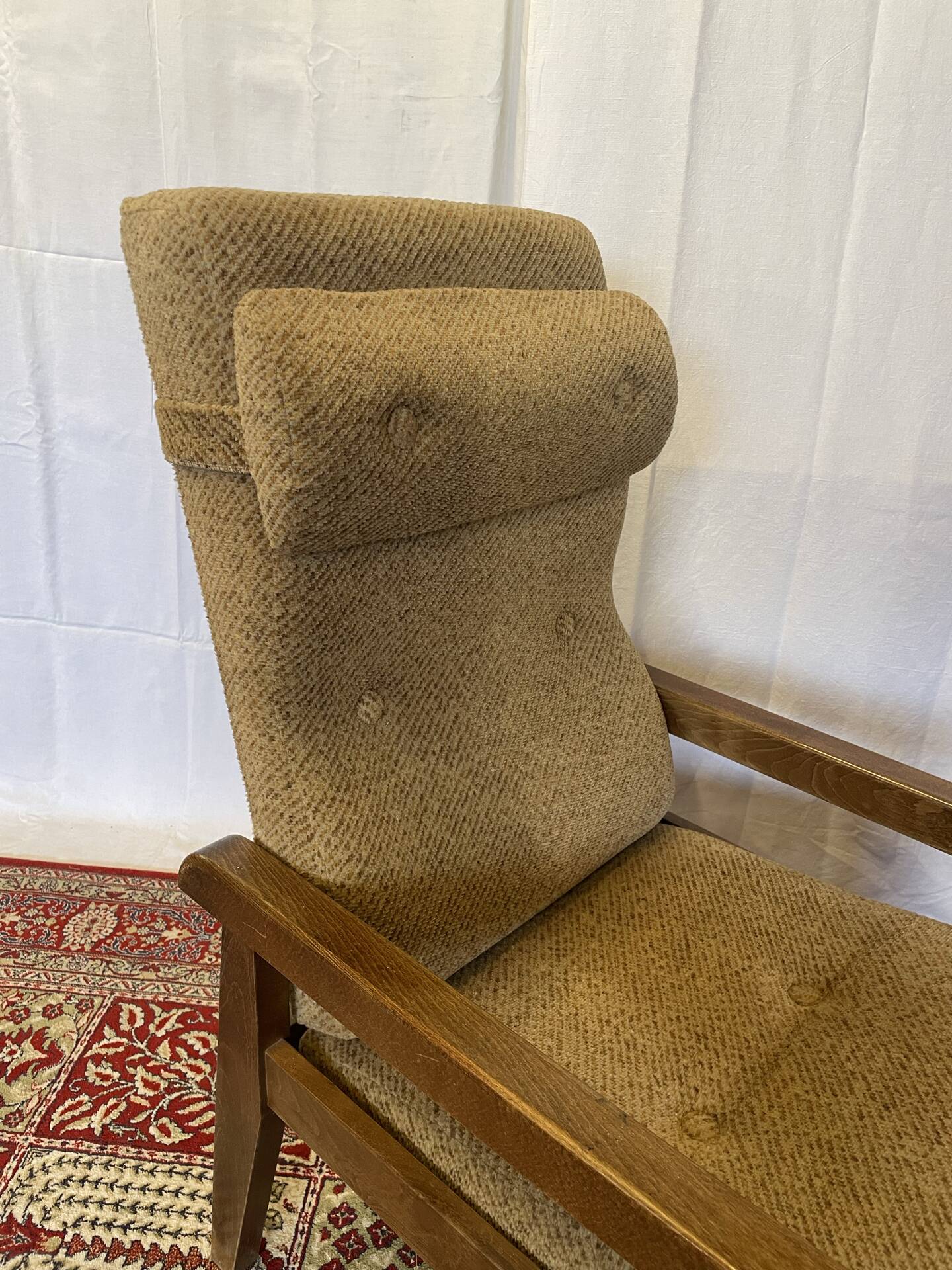 Vintage reclining armchair in wood and fabric – 1960s/70s