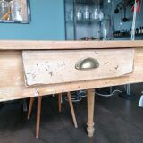 wooden dining table, vintage, turned legs, firm table style